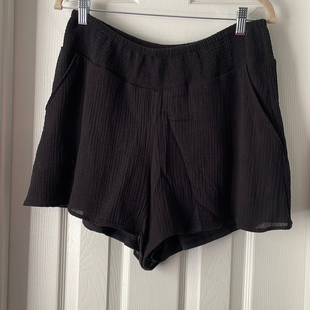 Torrid plus size black gauze shirts size 00 10/12
